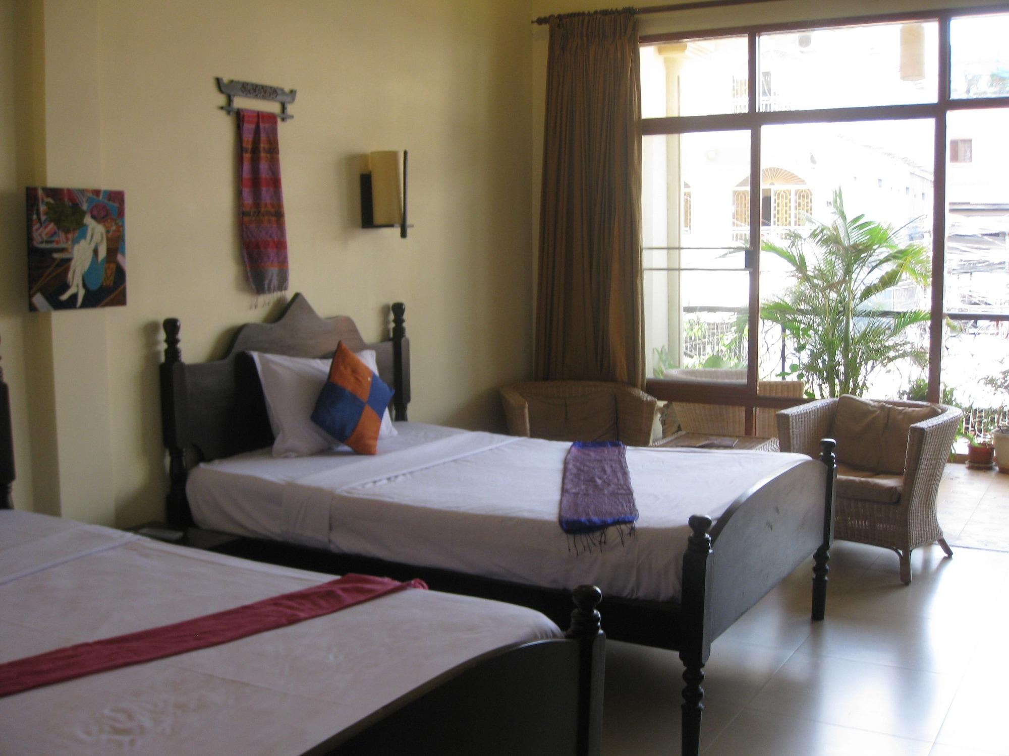 Comfort House Bed and Breakfast Phnom Penh Exteriör bild