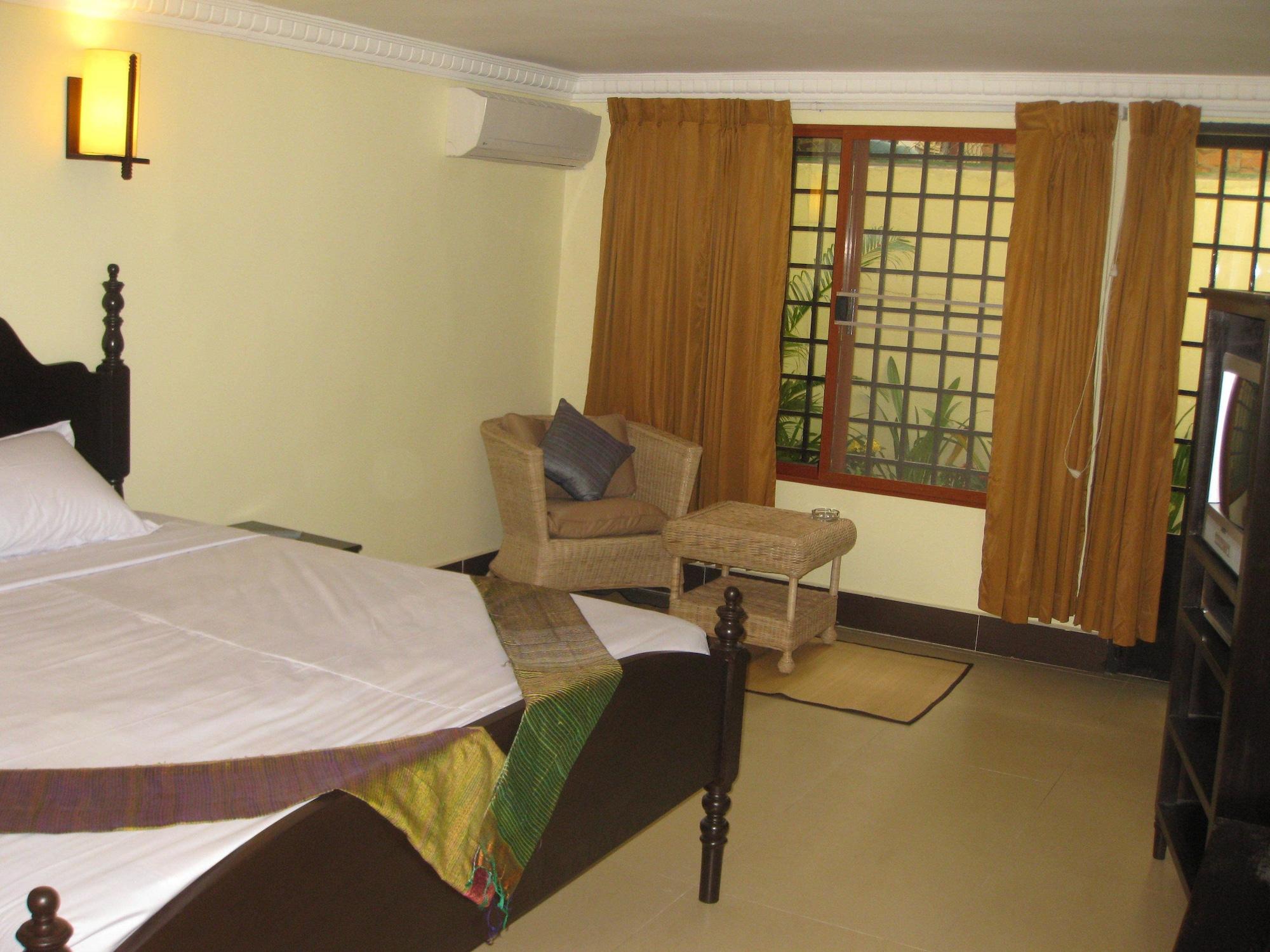 Comfort House Bed and Breakfast Phnom Penh Exteriör bild