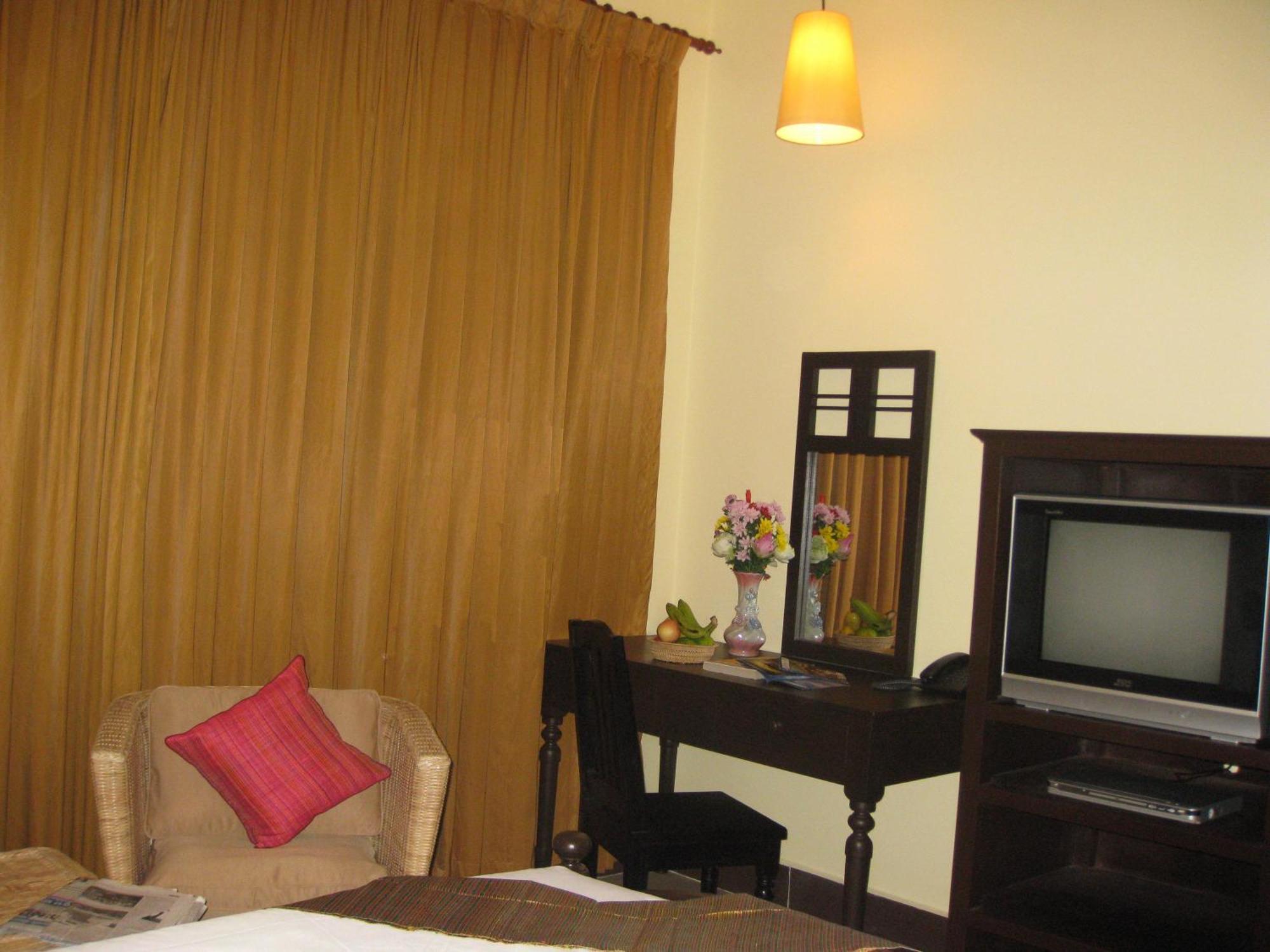 Comfort House Bed and Breakfast Phnom Penh Exteriör bild