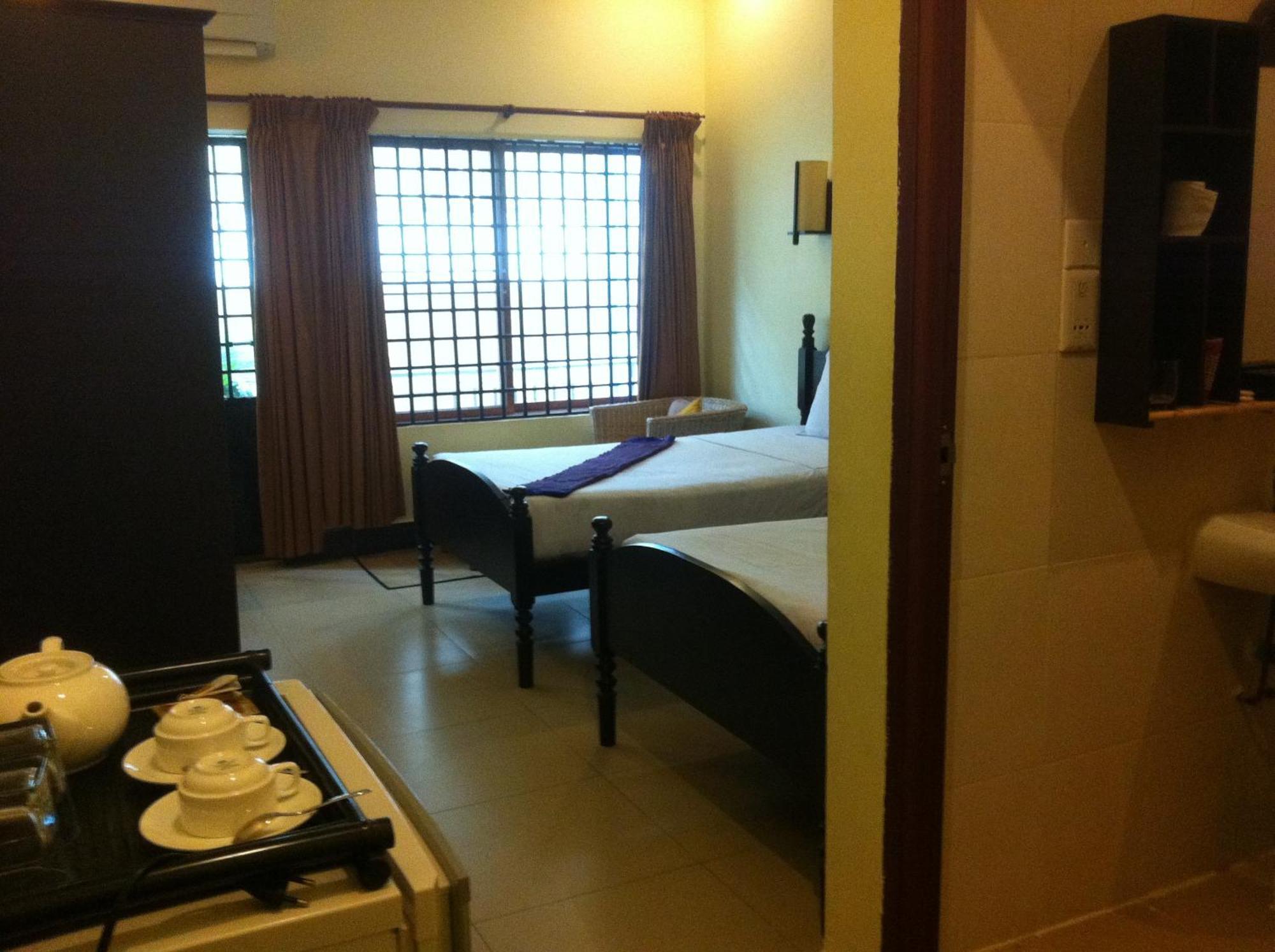 Comfort House Bed and Breakfast Phnom Penh Exteriör bild