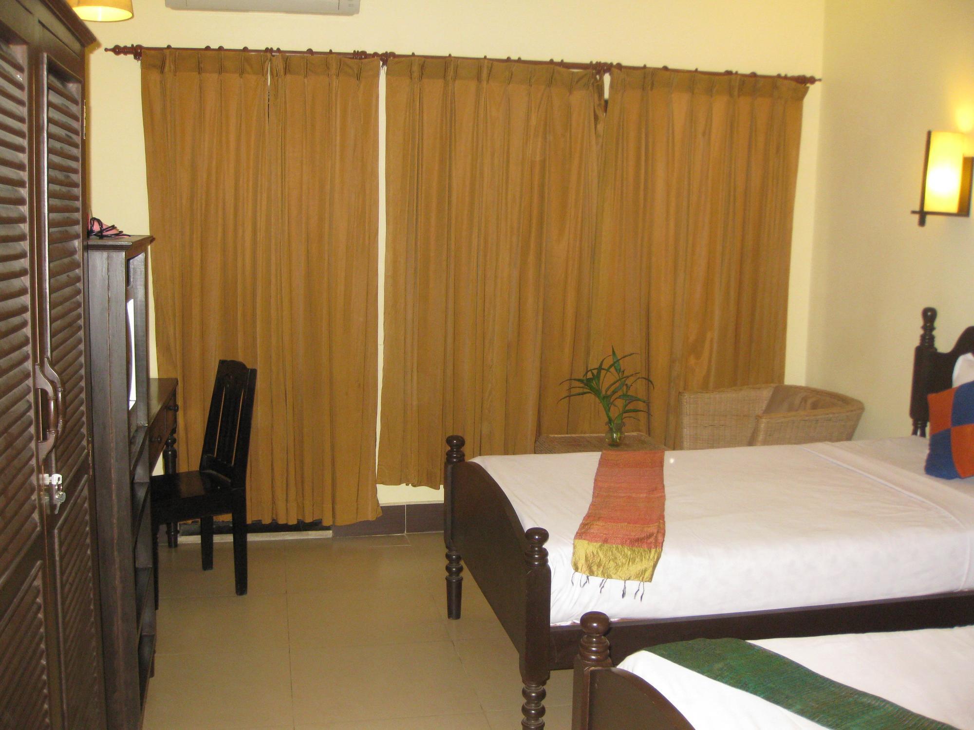 Comfort House Bed and Breakfast Phnom Penh Exteriör bild