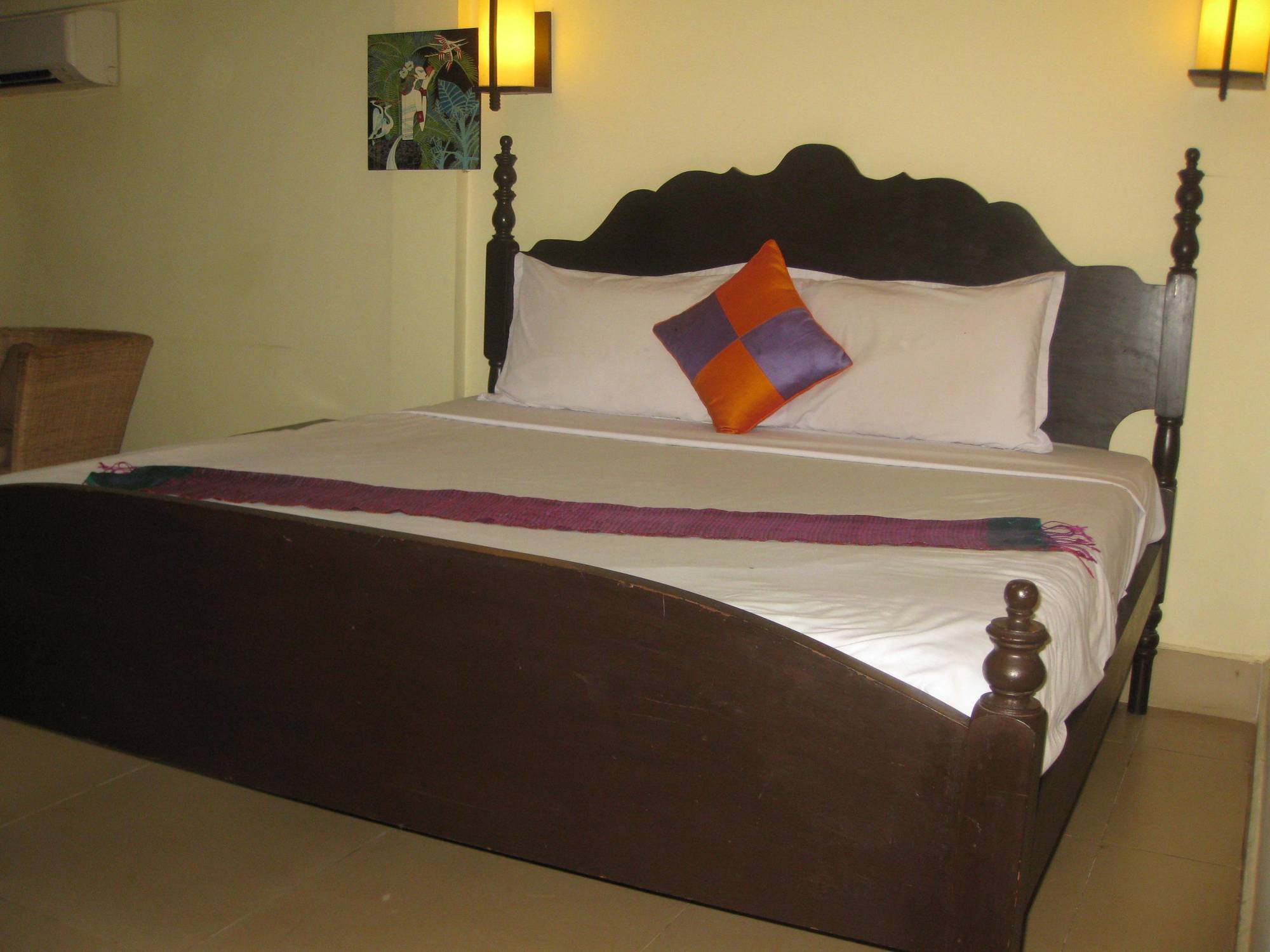 Comfort House Bed and Breakfast Phnom Penh Exteriör bild